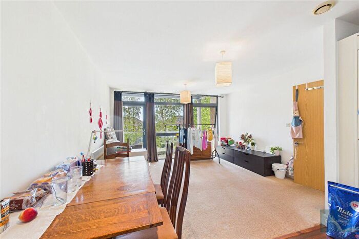 2 Bedroom Apartment To Rent In The Praedium, Bristol, BS6
