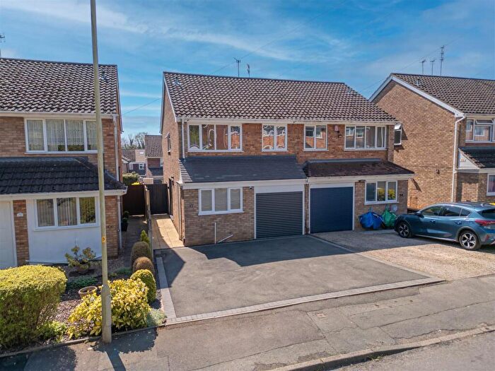 3 Bedroom Semi Detached House For Sale In Quantock Road, Stourbridge, DY8