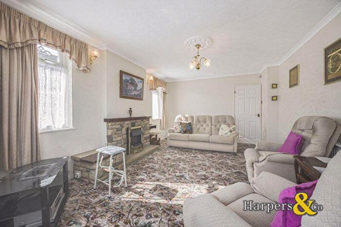 2 Bedroom Bungalow For Sale In Bellevue Road, Bexleyheath, DA6