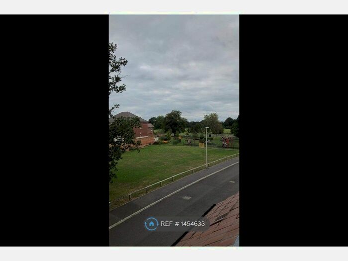 4 Bedroom Semi-Detached House To Rent In Faringdon Road, Earley, Reading, RG6