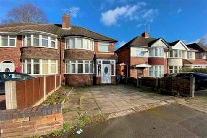 3 Bedroom House To Rent In Barrows Lane, Yardley, B26