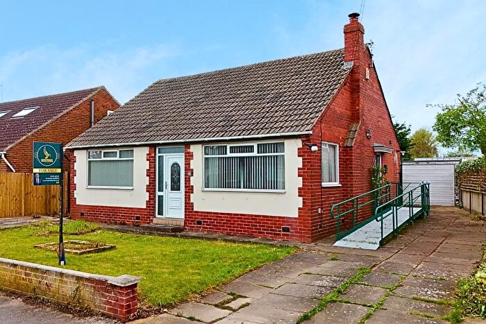 2 Bedroom Detached Bungalow For Sale In Belle Vue Avenue, Scholes, Leeds, LS15