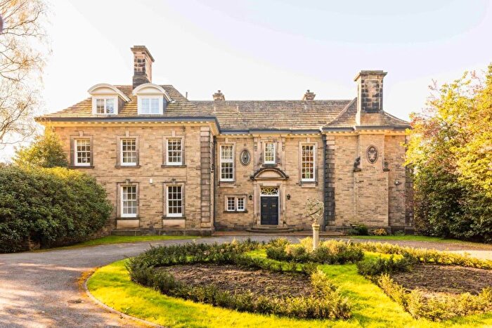 3 Bedroom Penthouse For Sale In St. Helens Lane, Adel, LS16