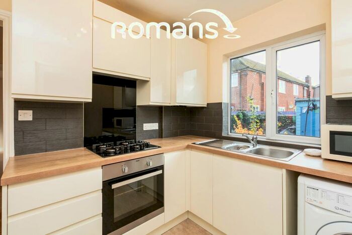 2 Bedroom Maisonette To Rent In Vale Road, Camberley, GU15