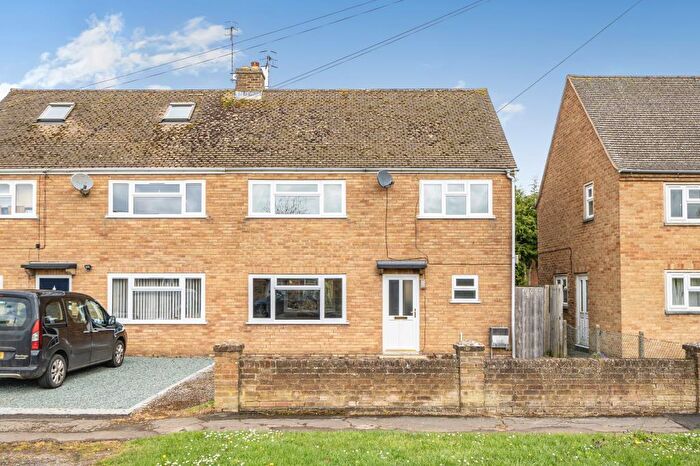 3 Bedroom Semi Detached House To Rent In Redesdale Place, Moreton-In-Marsh, GL56