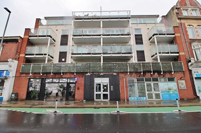 2 Bedroom Flat For Sale In Elm Grove, Southsea, PO5