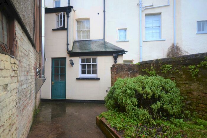 1 Bedroom Flat To Rent In Melbourne Street, Exeter, EX2