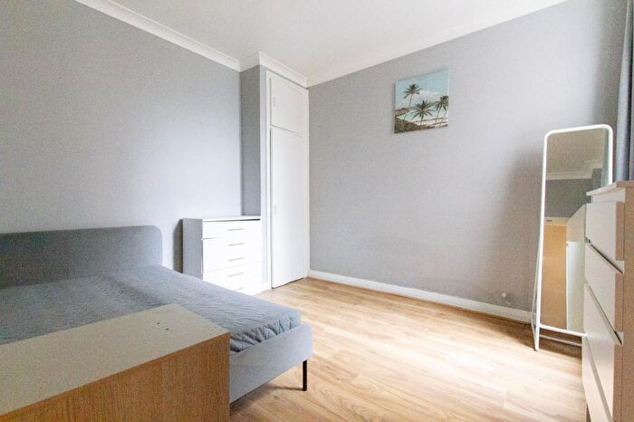 2 Bedroom Flat To Rent In Wilton Avenue, Southampton, SO15