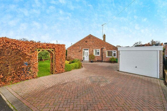 2 Bedroom Semi-Detached Bungalow For Sale In Hartington Way, Mickleover ...