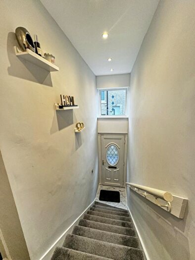 2 Bedroom Flat For Sale In Talisman Road, Knightswood, G13