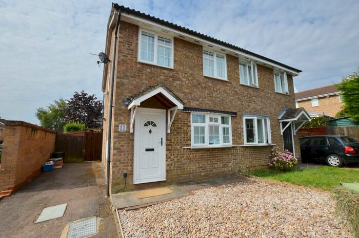 2 Bedroom Semi-Detached House To Rent In Fishermans Close, Olney, MK46