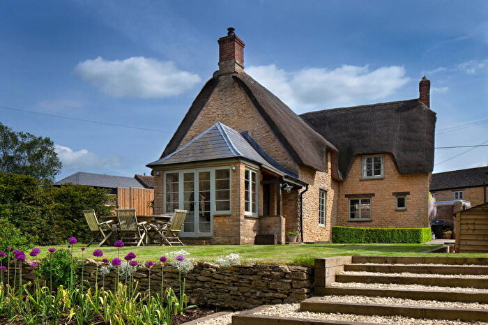 3 Bedroom Detached House For Sale In South Street, Middle Barton, Chipping Norton, Oxfordshire, OX7