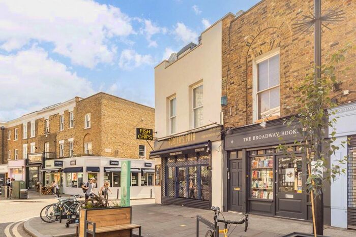 2 Bedroom Flat To Rent In Broadway Market, London, E8