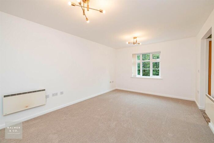 2 Bedroom Apartment For Sale In Shalefield Gardens, Atherton, M46
