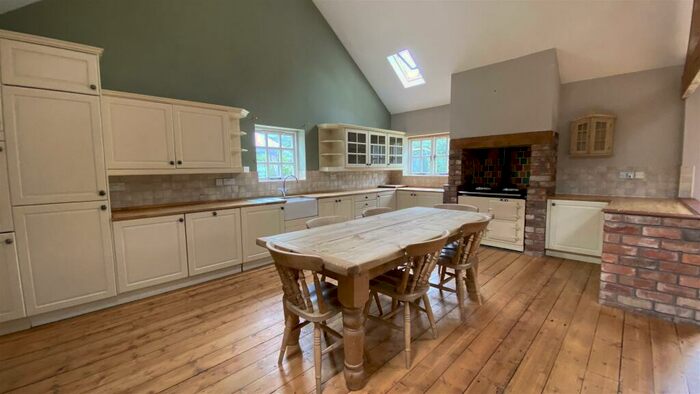 5 Bedroom Detached House To Rent In The Byre, Windley, Duffield, Belper, DE56