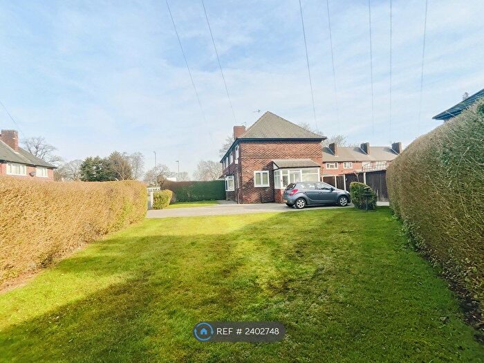 3 Bedroom Semi-Detached House To Rent In Newhall Drive, Manchester, M23