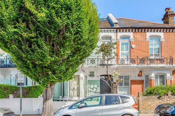 4 Bedroom Property To Rent In Hartismere Road, Fulham, SW6