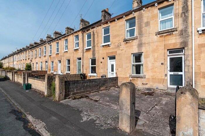 5 Bedroom Terraced House To Rent In Lorne Road, Bath, BA2