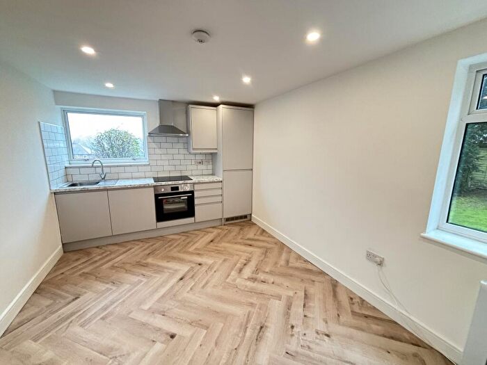 2 Bedroom Apartment To Rent In Leicester Close, Smethwick, B67