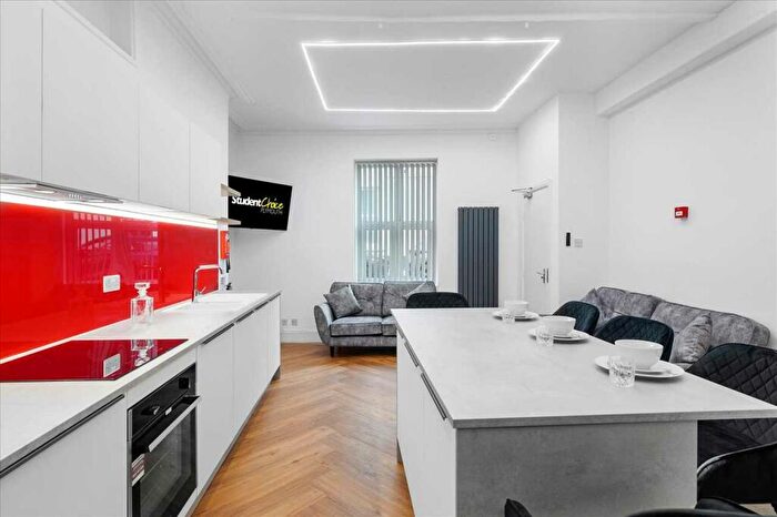 5 Bedroom End Of Terrace House To Rent In Deptford Place, Plymouth, PL4