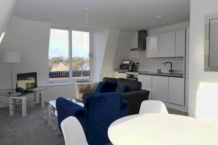 2 Bedroom Flat To Rent In Main Road, Harwich, CO12