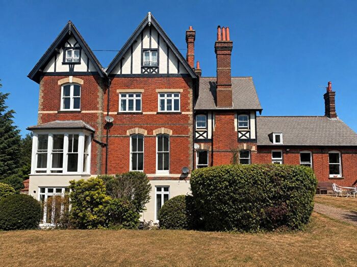 2 Bedroom Flat For Sale In Oldfield Road, Bromley, BR1