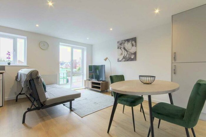 1 Bedroom Bungalow To Rent In All Inn Mews, Lowgates, S43