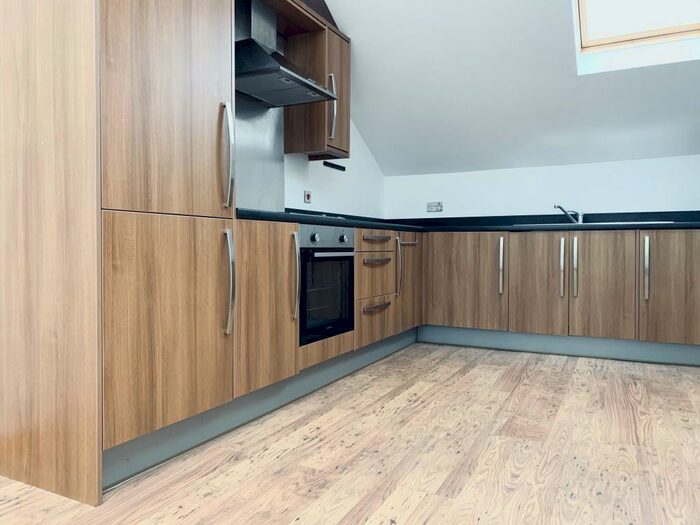 2 Bedroom Apartment To Rent In Dock Road, Birkenhead, CH41