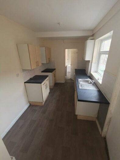 2 Bedroom Flat To Rent In Woodbine Street, Gateshead, NE8