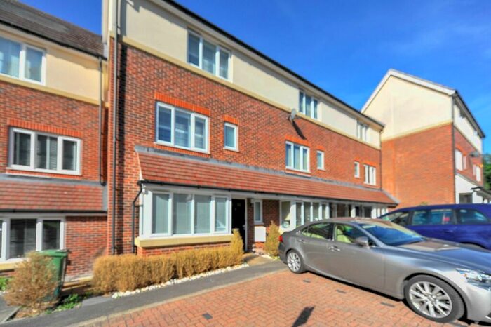 4 Bedroom Terraced House To Rent In Dalmeny Way, Epsom, KT18