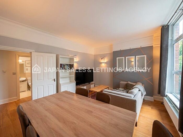 2 Bedroom Flat To Rent In The Green, Ealing, W5