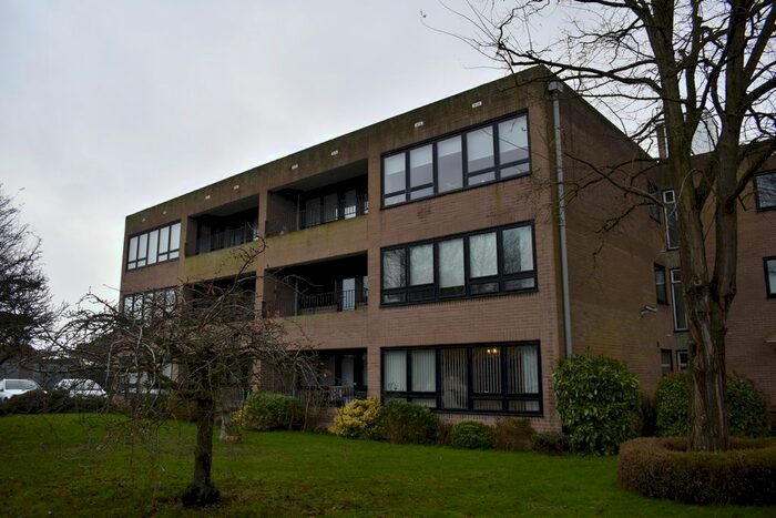 2 Bedroom Flat To Rent In Lyell Road, Birchington, CT7