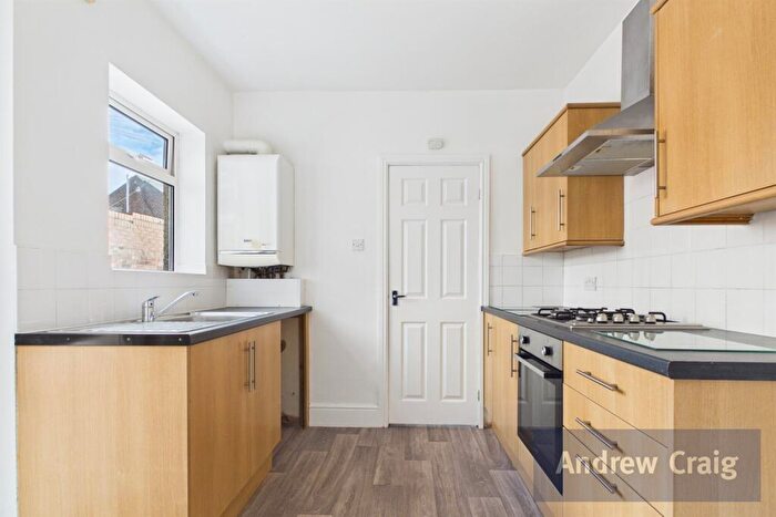 2 Bedroom Flat For Sale In Shrewsbury Terrace, South Shields, NE33