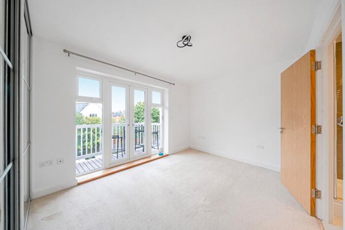 2 Bedroom Flat To Rent In Carolina Drive, High Wycombe, HP11