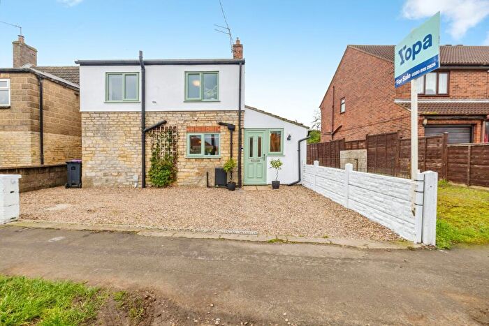 3 Bedroom Semi Detached House For Sale In Lincoln Road, Metheringham, LN4