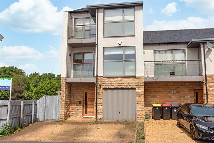 4 Bedroom Town House For Sale In Town End Way, Halton, Lancaster, LA2