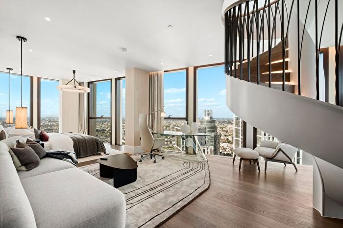 5 Bedroom Flat To Rent In Carnation Way, South Lambeth, SW8