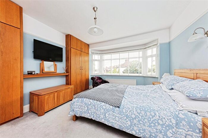 3 Bedroom Semi-Detached House For Sale In George V Avenue, Margate, Kent, CT9 - Photo 8