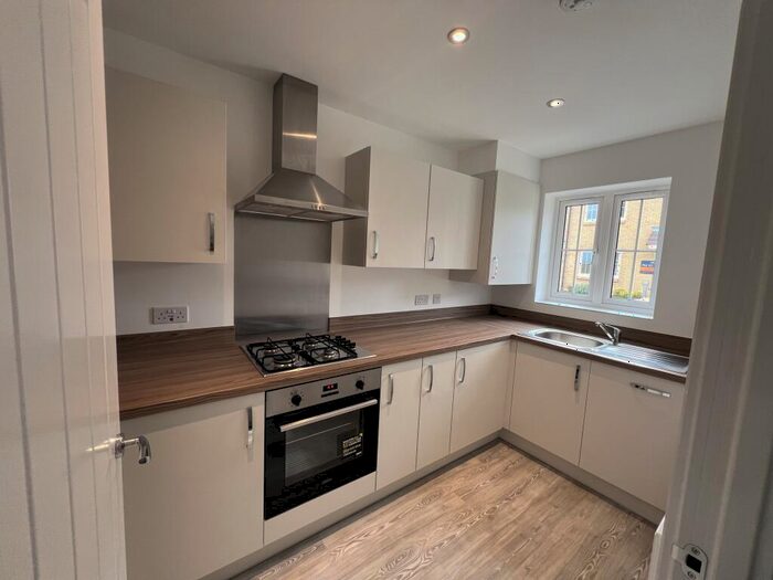 3 Bedroom Town House To Rent In Thompson Place, Peterborough, PE7