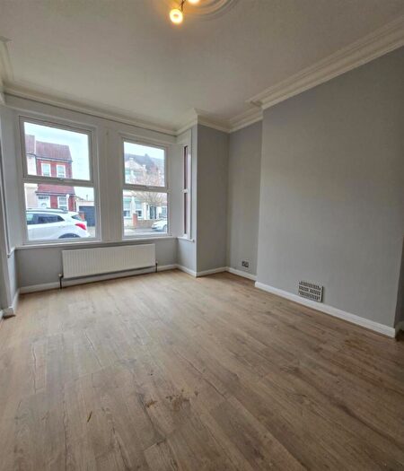 2 Bedroom Maisonette To Rent In Spencer Road, Harrow, HA3