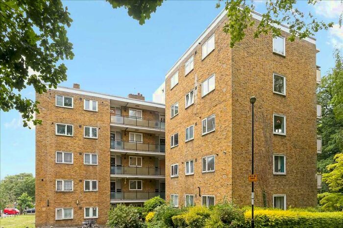 1 Bedroom Flat To Rent In Pagoda Gardens, Blackheath, SE3