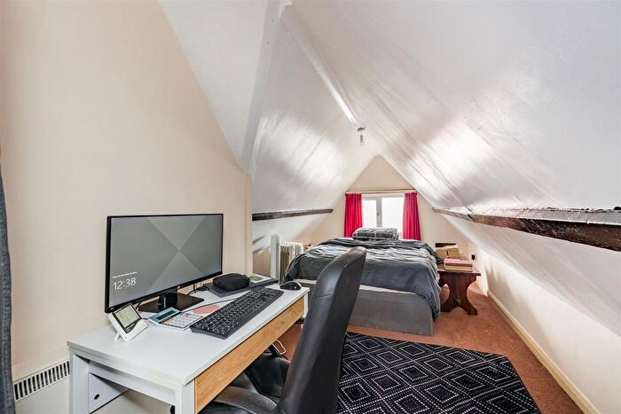 1 Bedroom Flat To Rent In Broadwater Road, Broadwater, Worthing, BN14