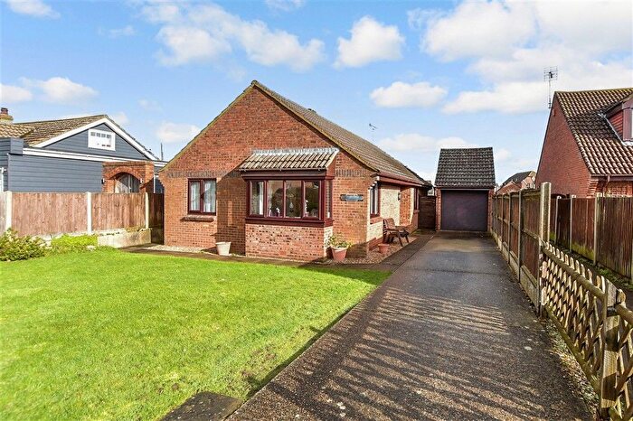 3 Bedroom Detached Bungalow For Sale In Rolfe Lane, New Romney, Kent, TN28