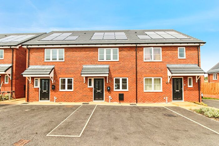 2 Bedroom Terraced House For Sale In Pamertons Court, Kenilworth, CV8