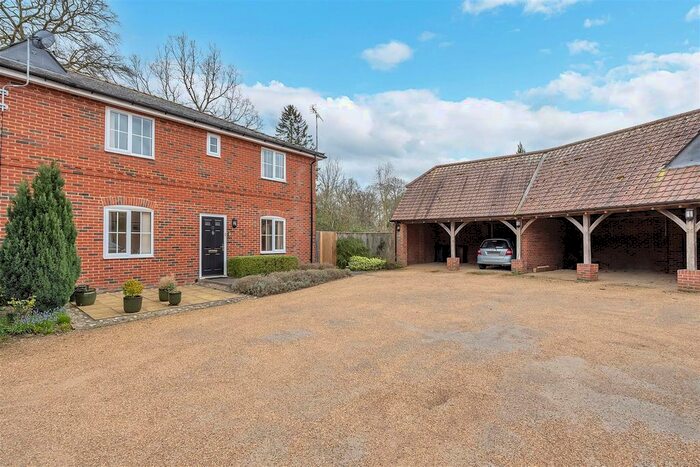 4 Bedroom Semi-Detached House For Sale In Hornings Park, Horringer, Bury St. Edmunds, IP29