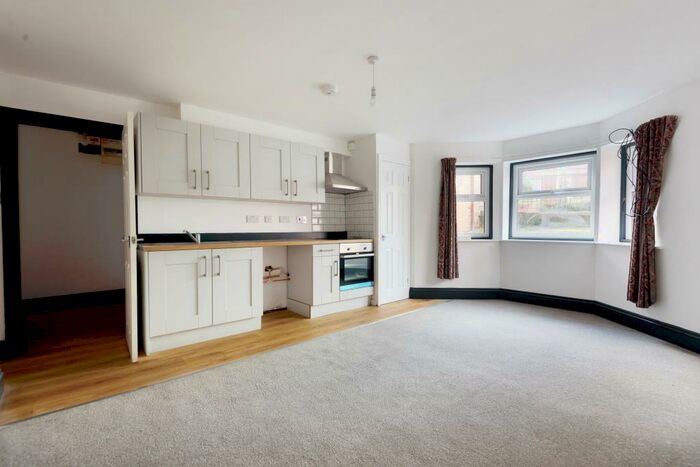 1 Bedroom Apartment To Rent In Alexandra Road, Llandrindod Wells, LD1