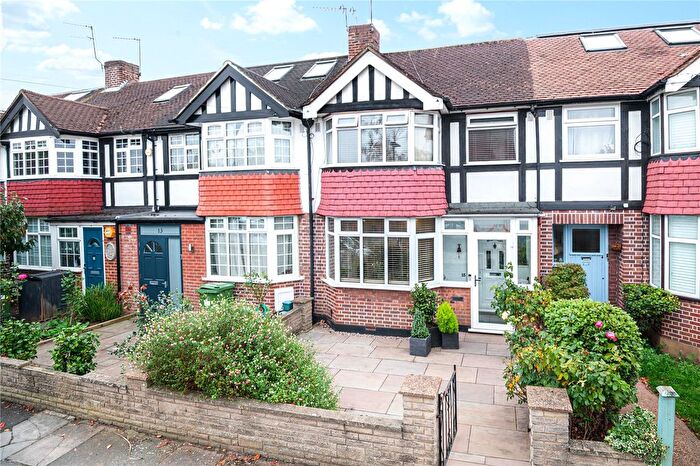 3 Bedroom Terraced House For Sale In Fulwell Park Avenue, Middlesex, TW2