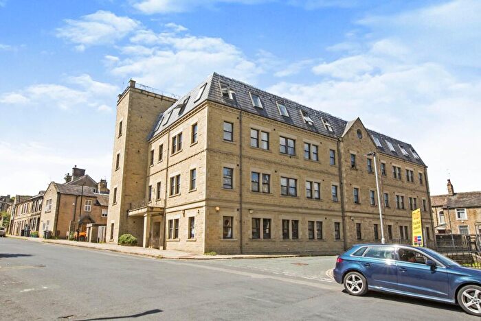 Property To Rent In Blackwall, Halifax, West Yorkshire, HX1