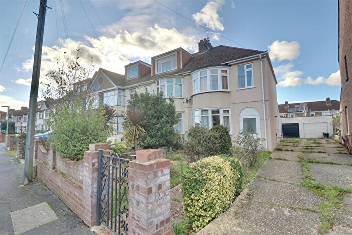 3 Bedroom End Of Terrace House To Rent In Elson Lane, Gosport, PO12
