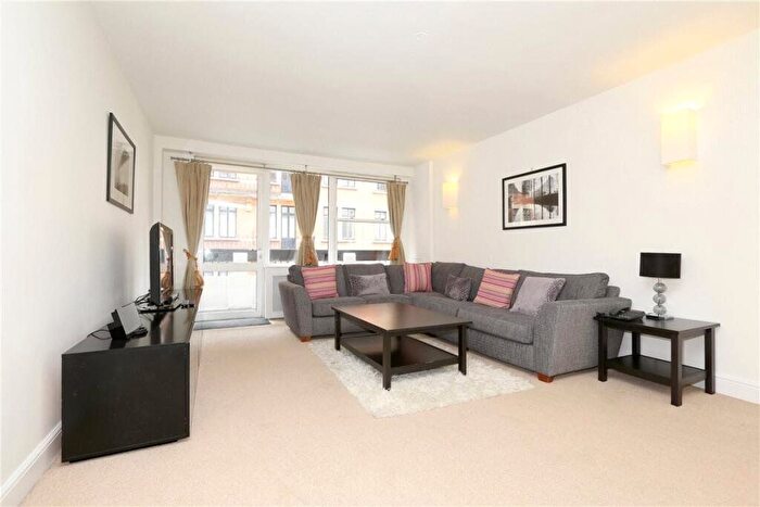 2 Bedroom Flat To Rent In Weymouth Street, London, W1W